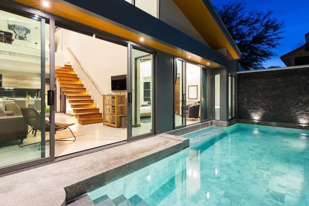 Villa Crystal Two-Bedroom Private Pool Villa Phuket Extérieur photo