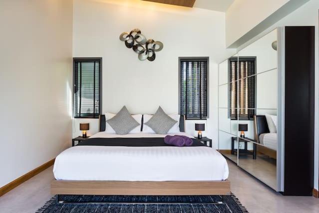 Villa Crystal Two-Bedroom Private Pool Villa Phuket Extérieur photo