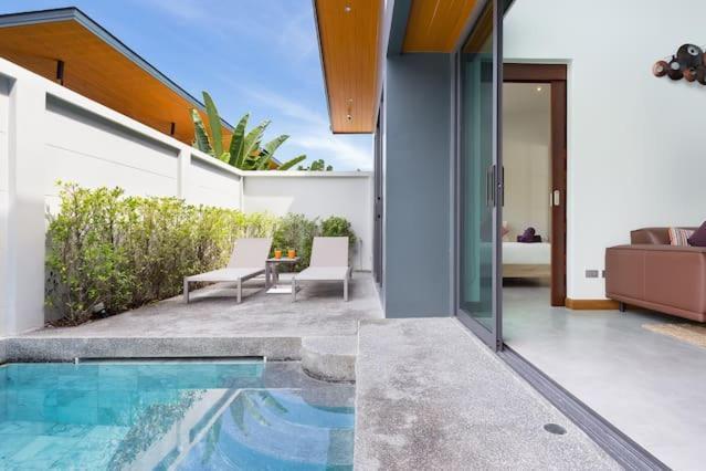 Villa Crystal Two-Bedroom Private Pool Villa Phuket Extérieur photo