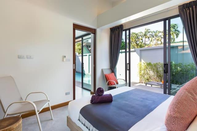 Villa Crystal Two-Bedroom Private Pool Villa Phuket Extérieur photo