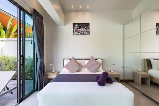 Villa Crystal Two-Bedroom Private Pool Villa Phuket Extérieur photo